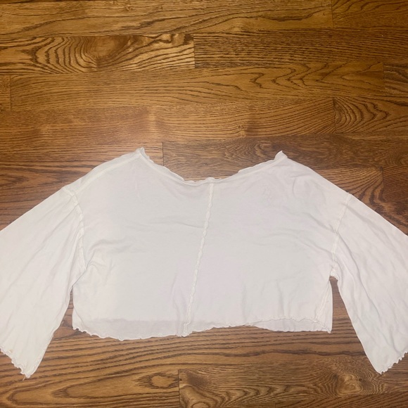 Free People Cropped Long Sleeve White Top Size XS - Picture 2 of 2